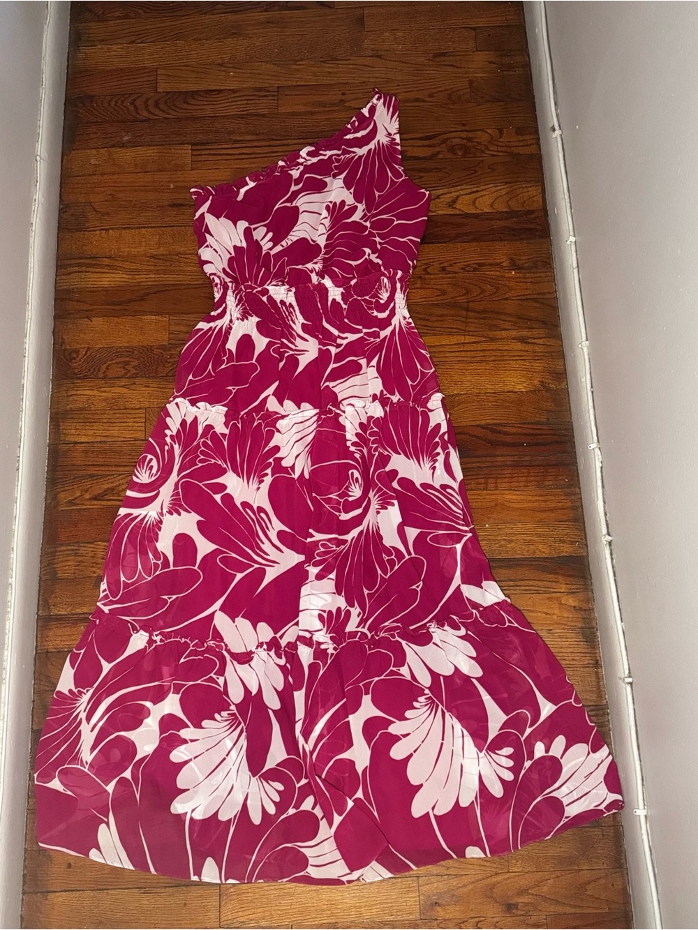Taylor One-Shoulder Floral Midi Dress in Fuchsia and White